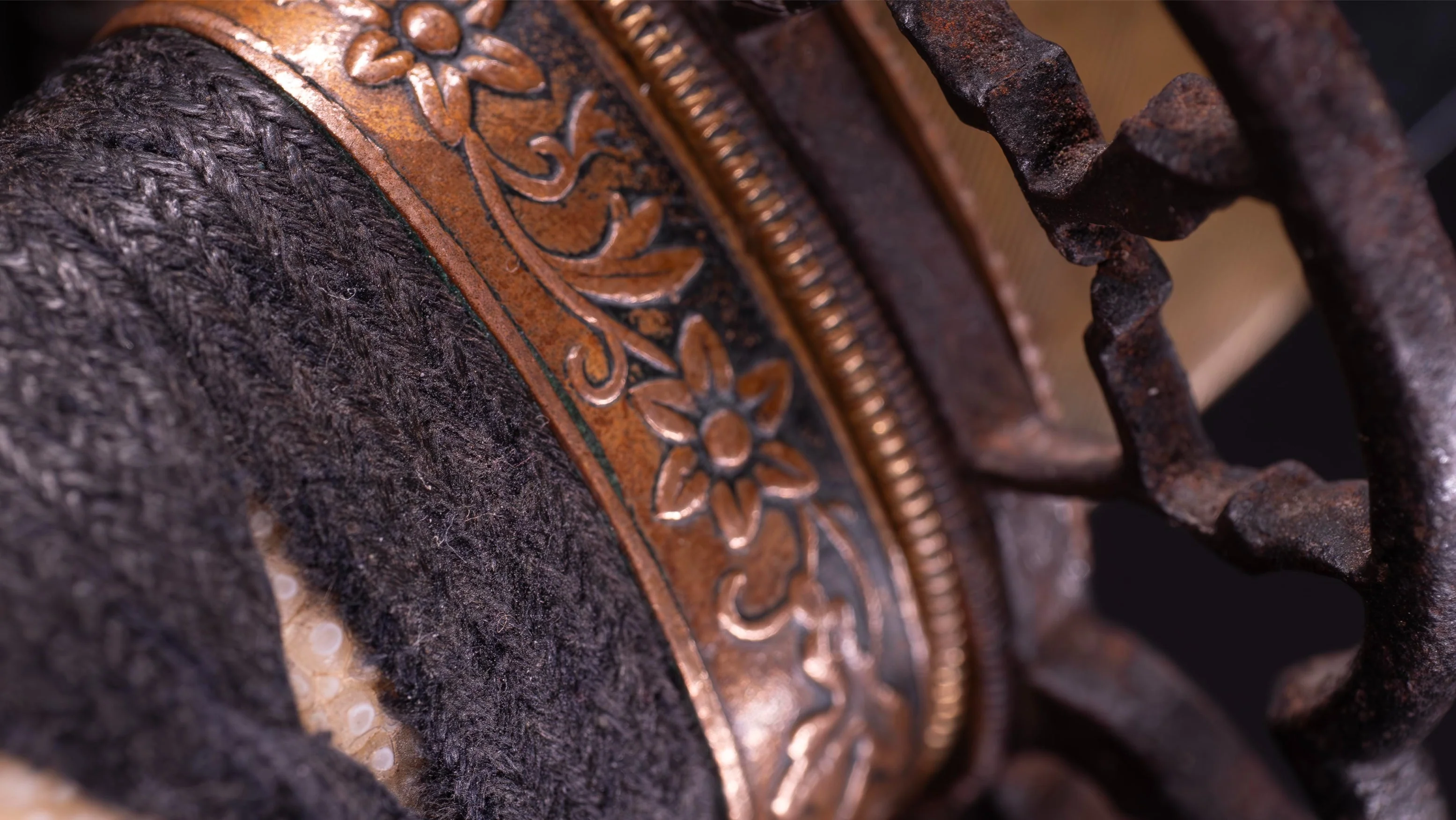 Sabre Antique Japonais Katana, Gunome Hamon et Koshirae Floral - Image 17