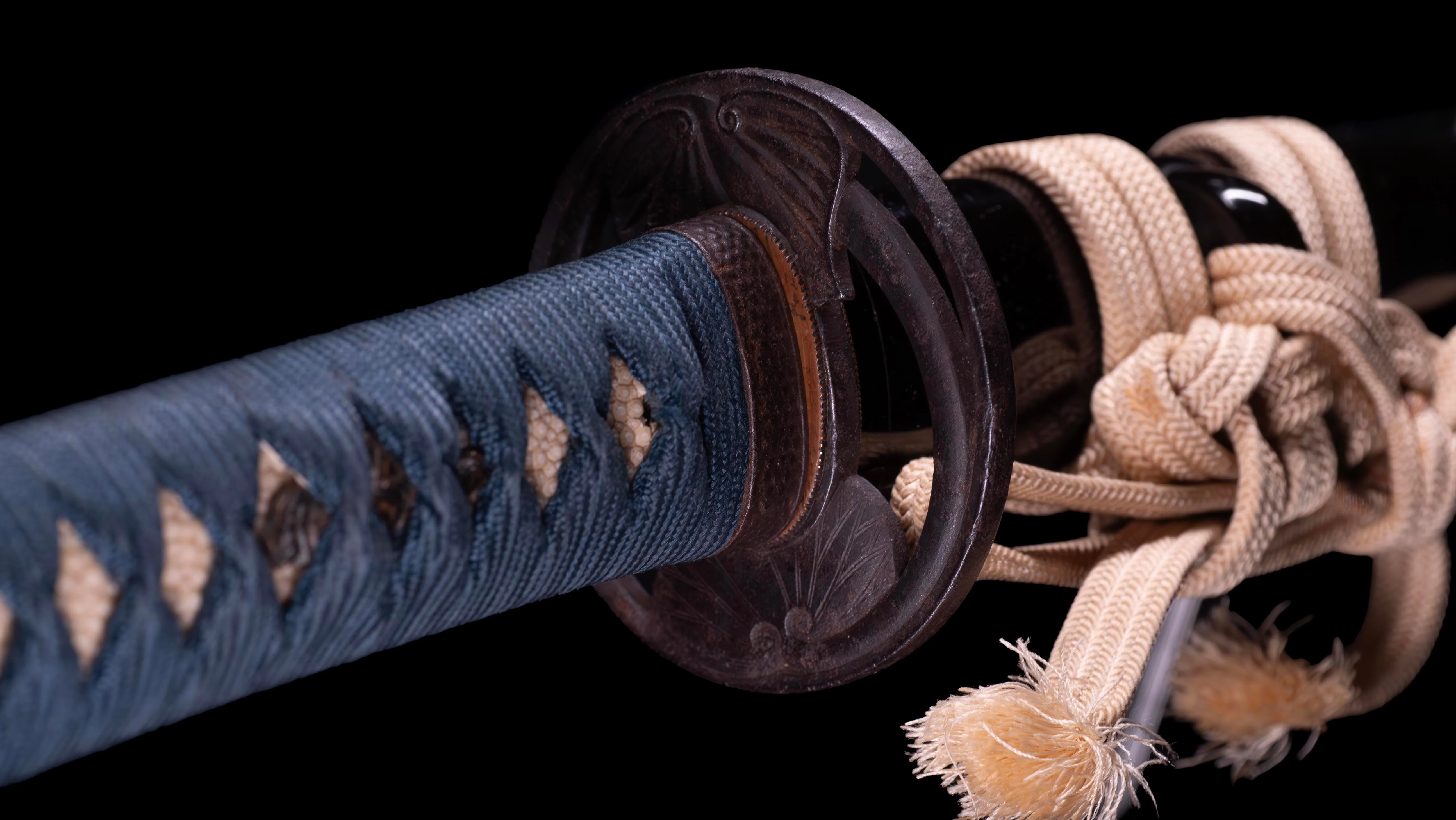 Sabre Antique Katana Japonais avec Tsuba Sukashi à Motif de Feuille - Image 18