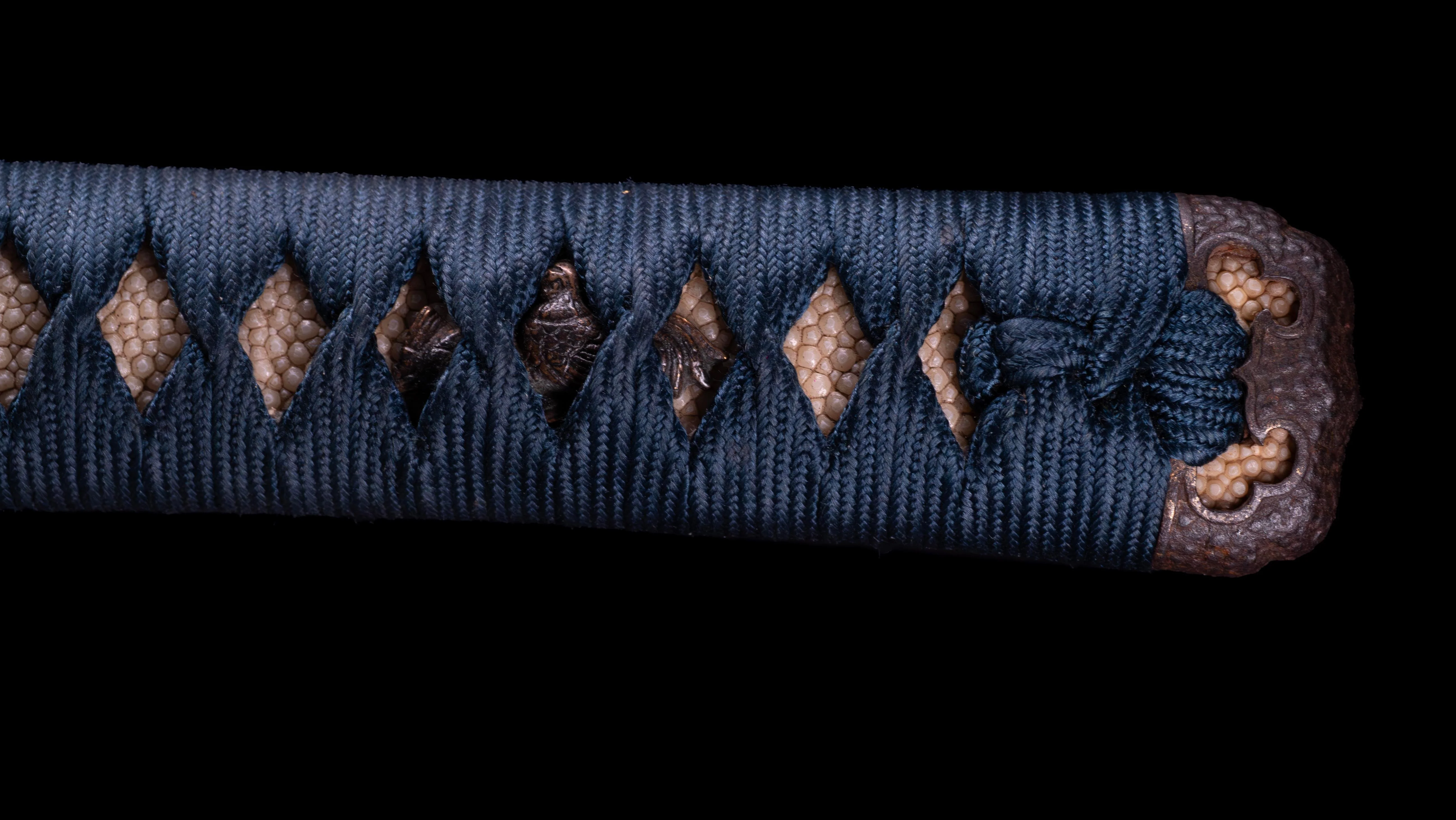 Sabre Antique Katana Japonais avec Tsuba Sukashi à Motif de Feuille - Image 25