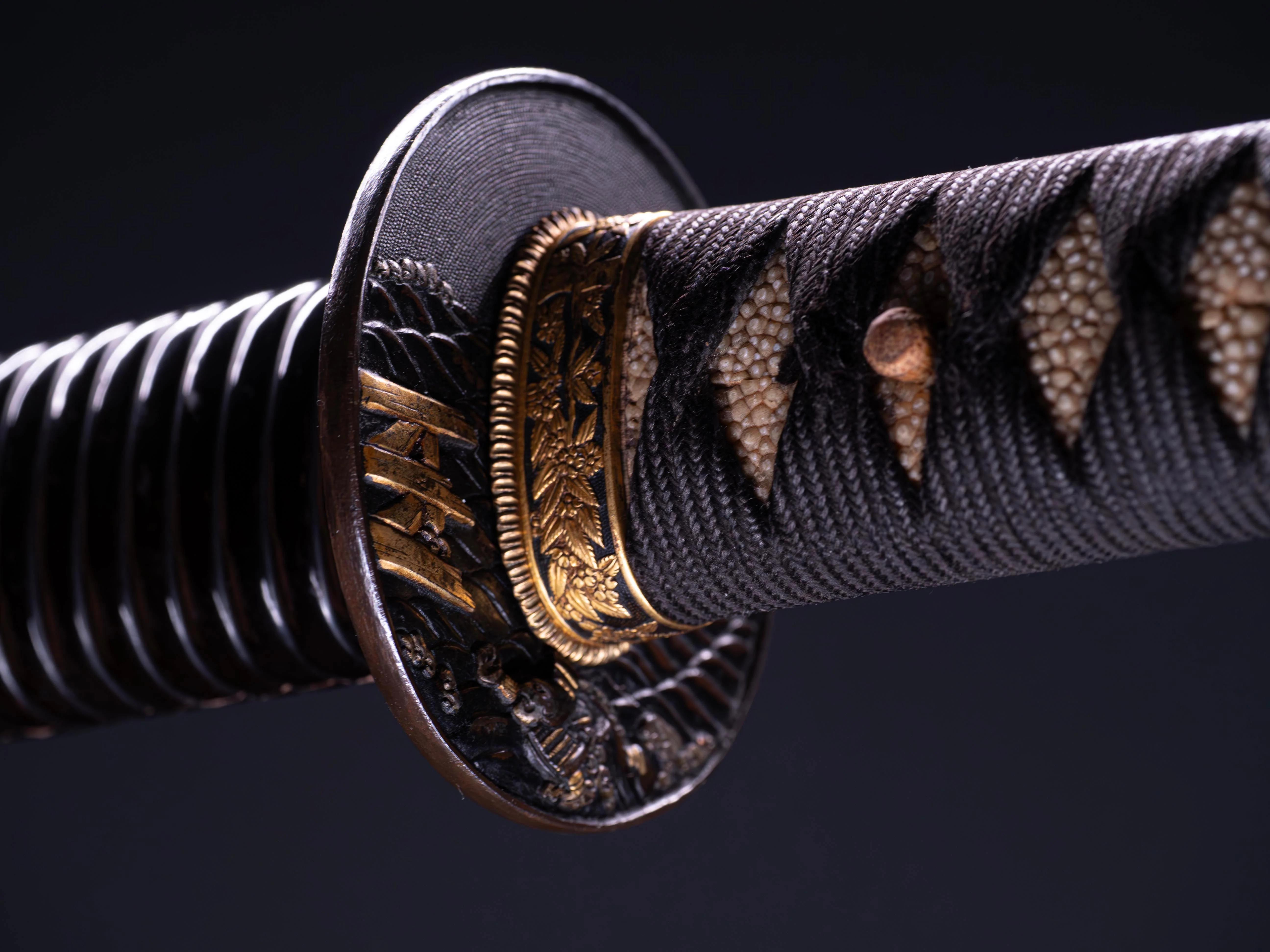Sabre Japonais Antique Katana, Montures en Shakudo et Saya de Style Inrō - Image 26